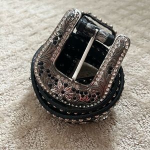 Western cowhide rhinestone belt